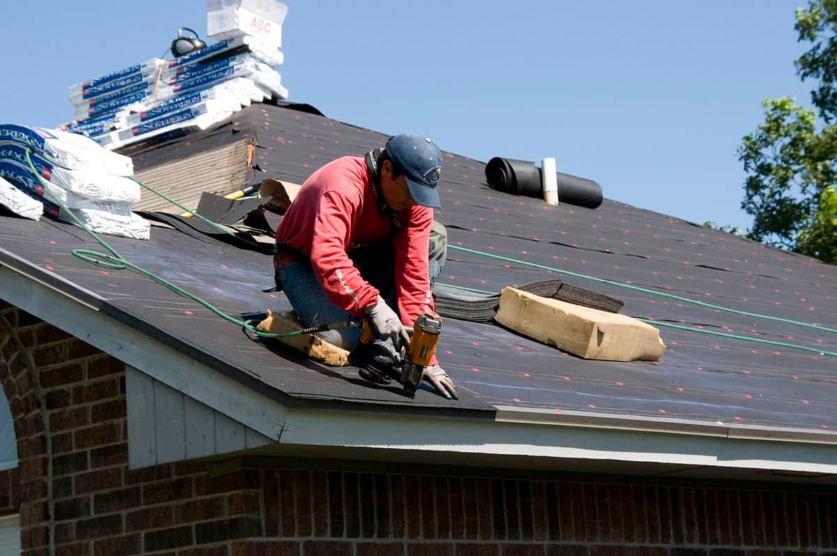 Standing Seam Metal Roof for Harsh Canadian Climates