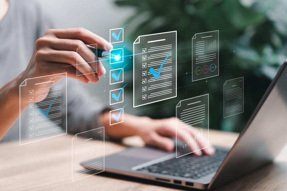 AI SOP vs Traditional SOP: What Every Industrial Leader Must Know
