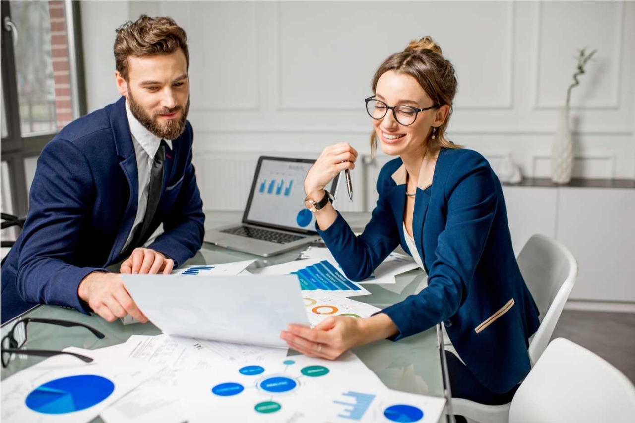 Contract Management. with a Focus on Compliance and Control