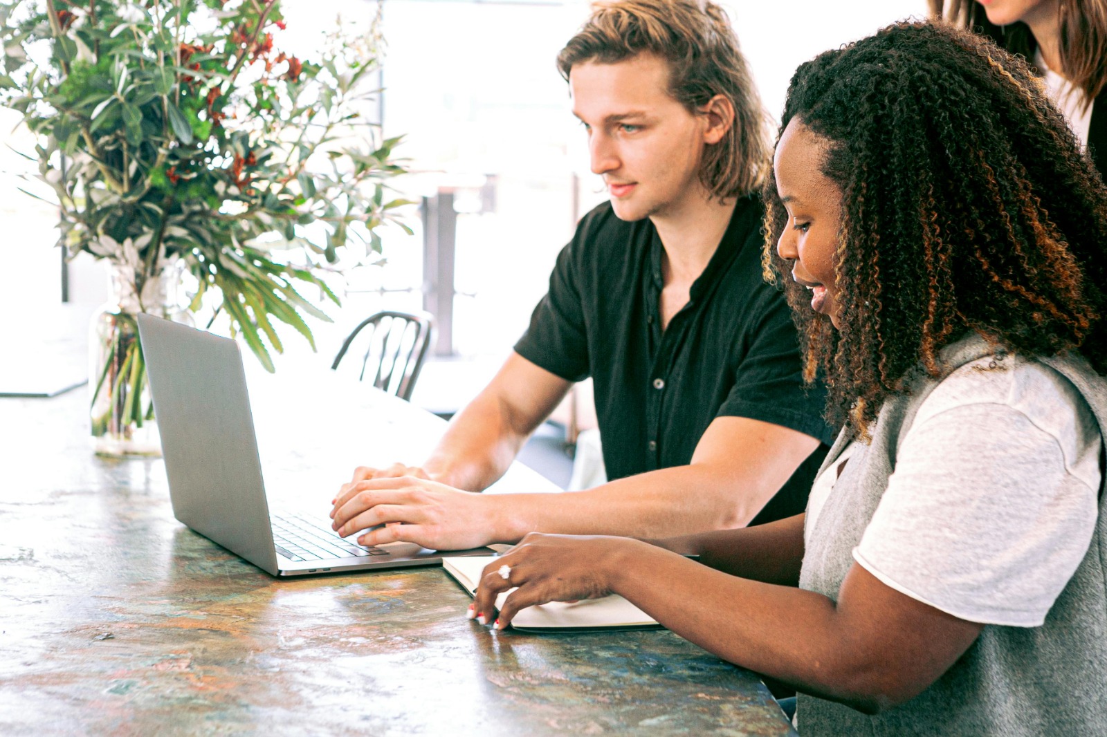 Linkedin Search Data Extraction for Sales and Marketing Teams