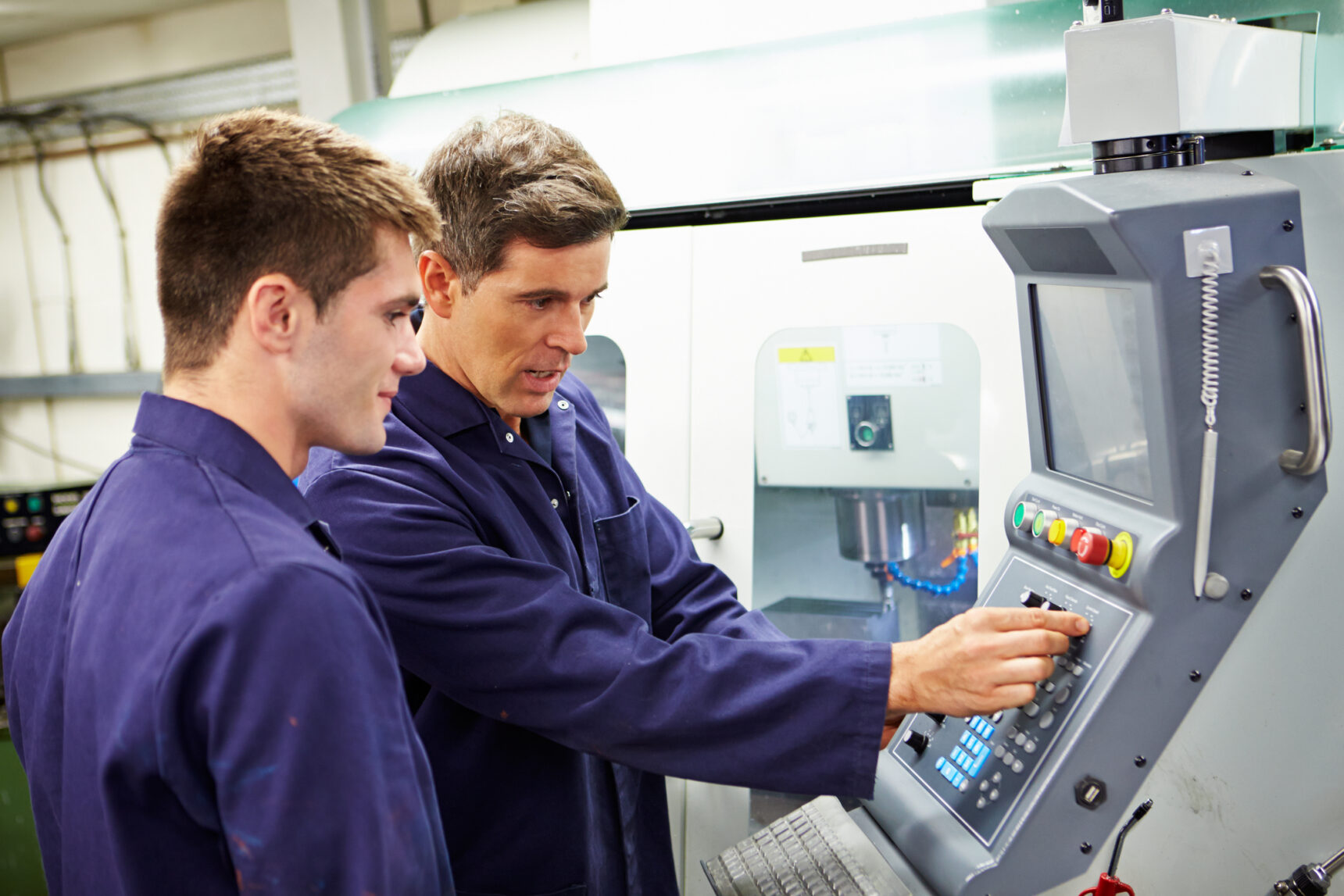 Apprenticeship opportunities for School &amp; College Leavers Who Don’t Want Uni