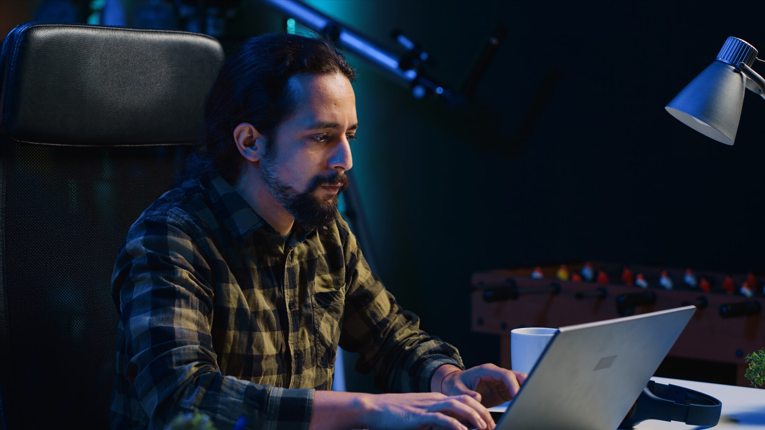 B2B Competitive Intelligence: Stay Ahead in Dynamic Industries