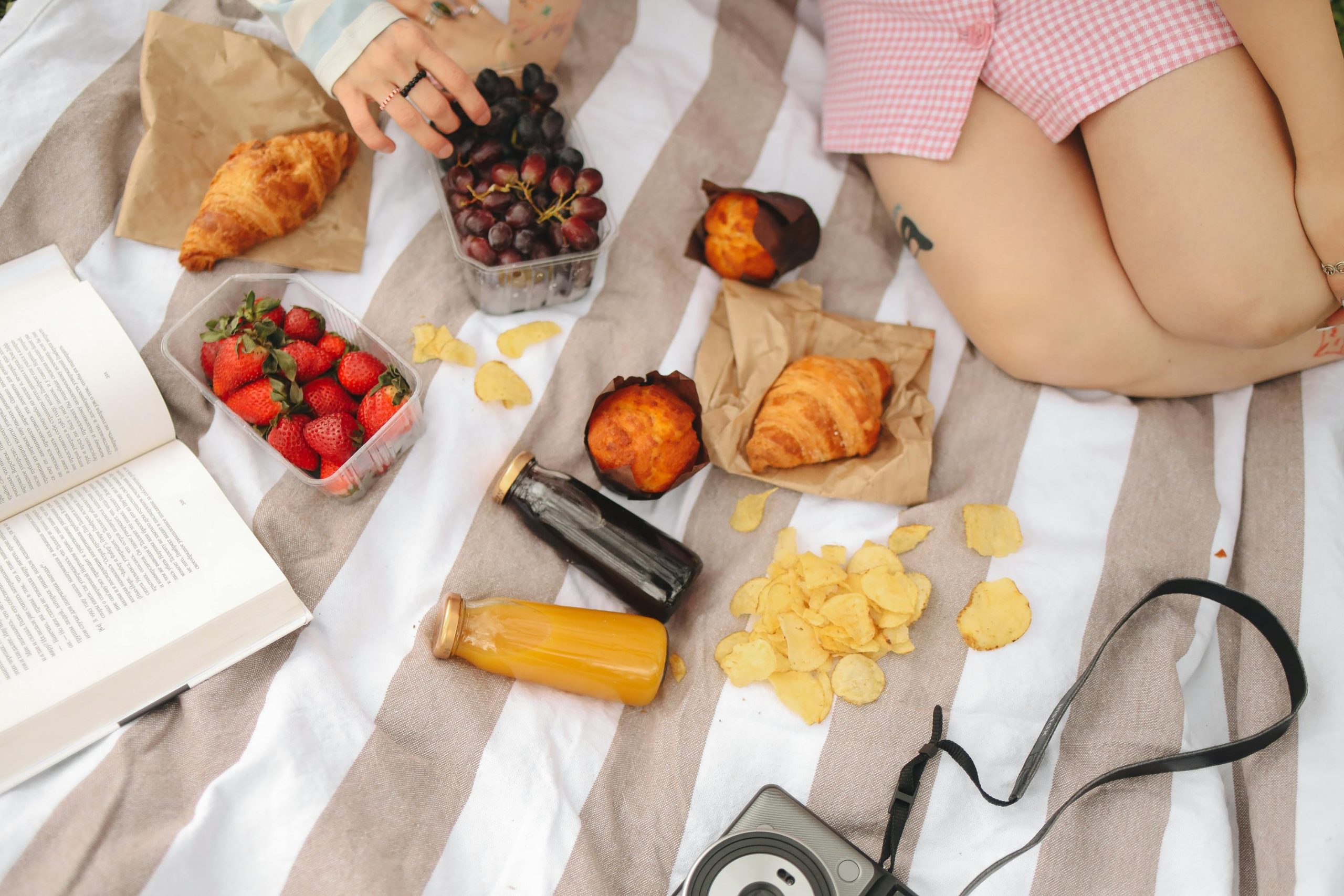 Dorm-Friendly gluten free care package for Safe Snacking